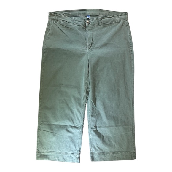 Old Navy Olive High-Rise Wide-Leg Khaki Crop Pants - Plus size - Picture 5 of 11